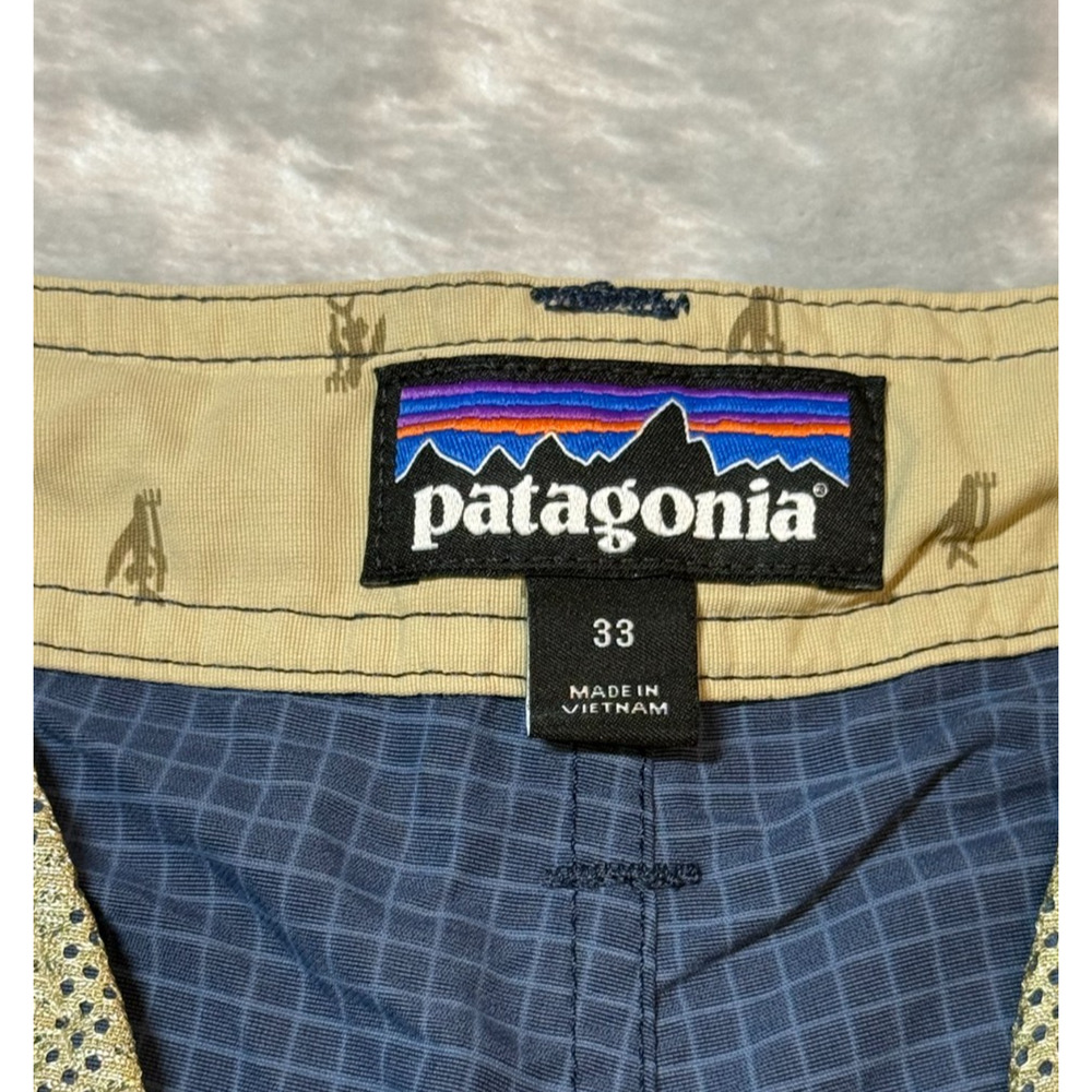 Pantagonia Men's Wavefarer Shorts Size 33 Gorpcore Costal Preppy Minimalist Tech - Picture 7 of 7